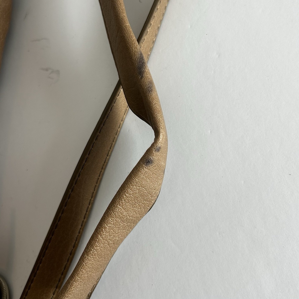 Relic‎ Tan Crossbody Bag - Picture 6 of 10